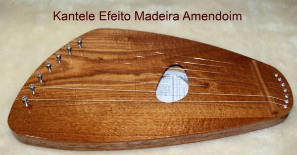 Kantele Pentatonico 7 cordas (marfim)